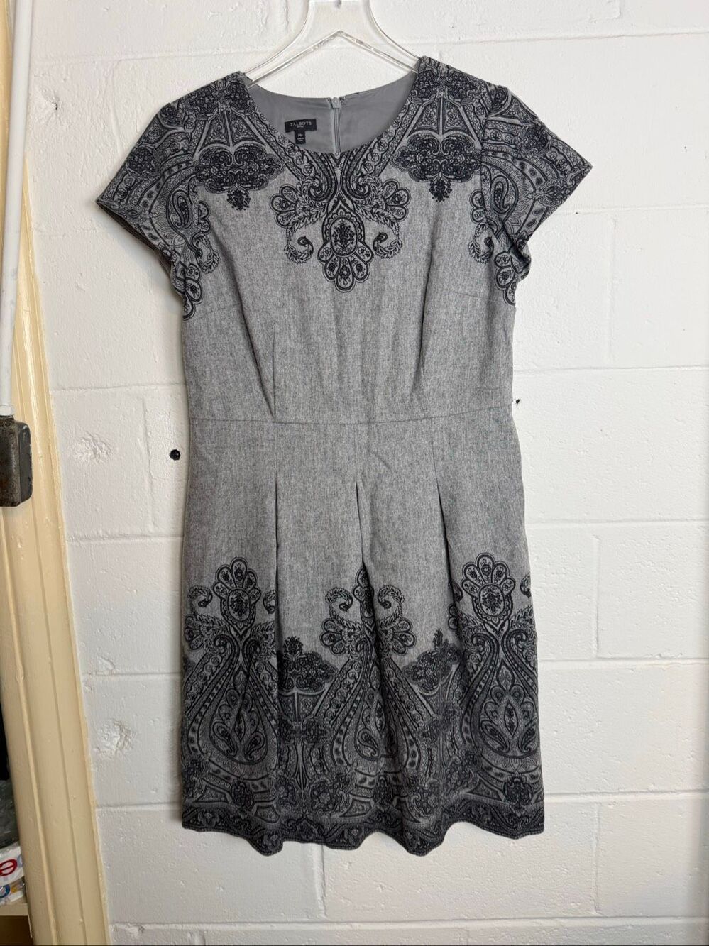 Talbots Women’s 14P Gray Paisley Wool Dress Quiet Luxury Career Workwear